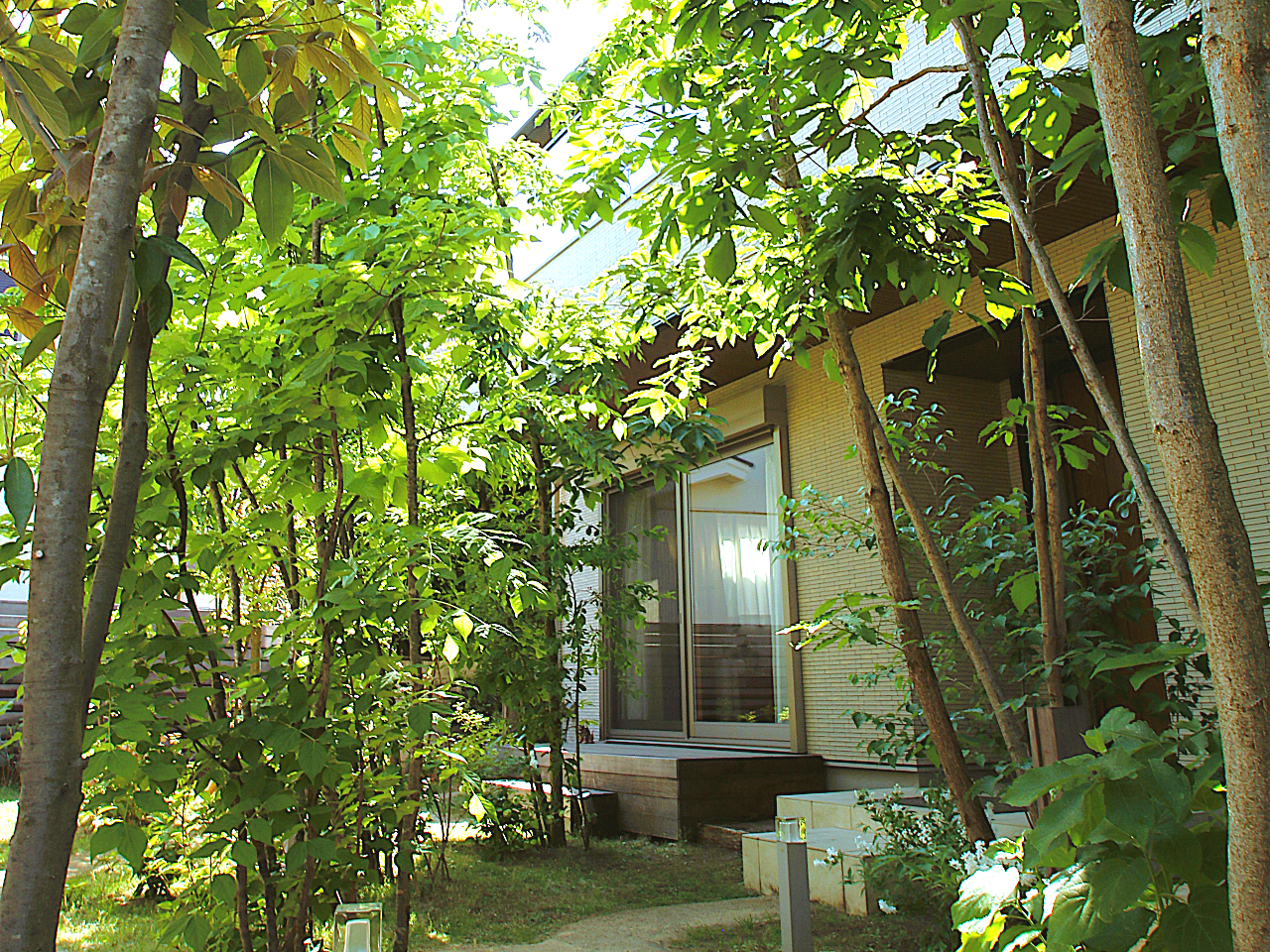 お客様の声　幸せの精霊が微笑むお庭